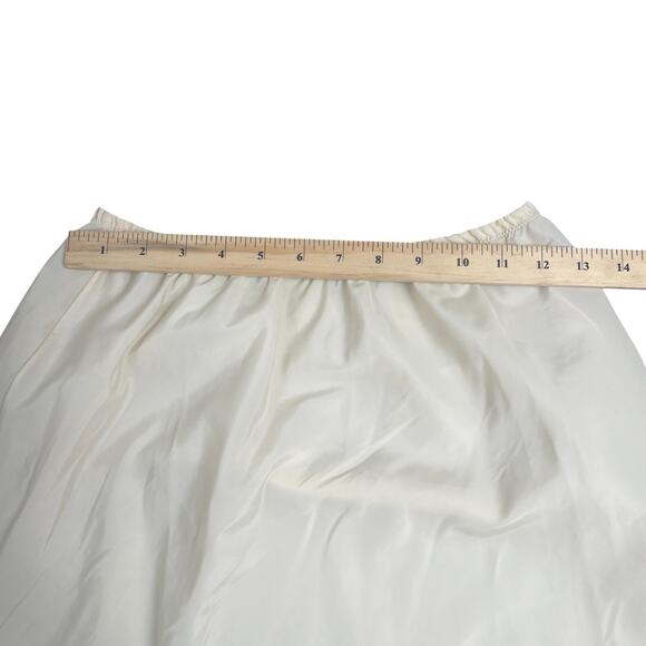 VTG 70s Short 19" Half Slip Sz M Beige Barbizon Petti Cha-Cha Slit Scalloped - Picture 4 of 7